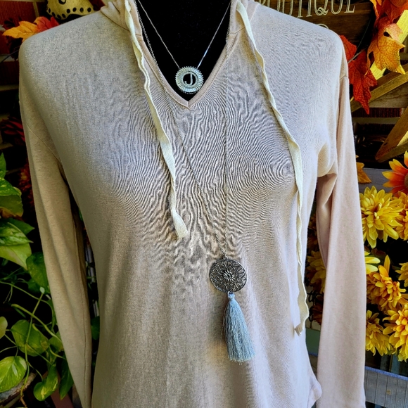 SHEIN Drawstring Hoodie - Picture 7 of 8